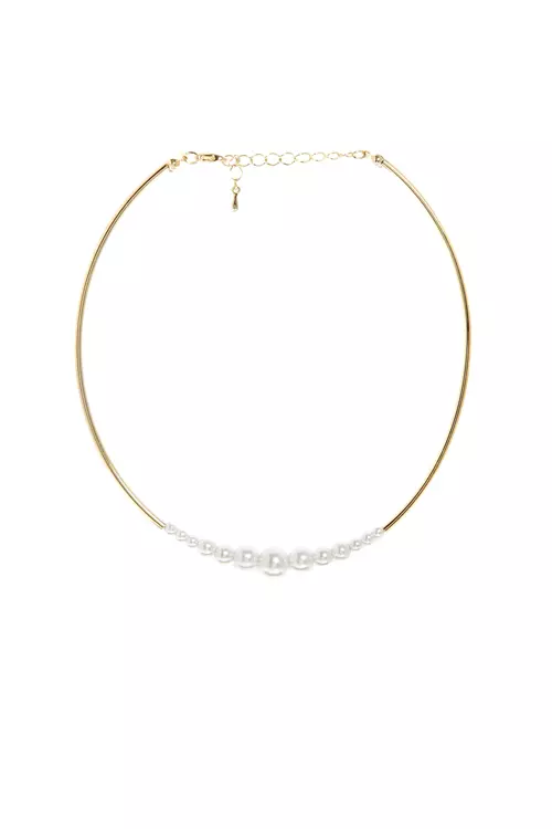 Colier, 14 euro, www.asos.com