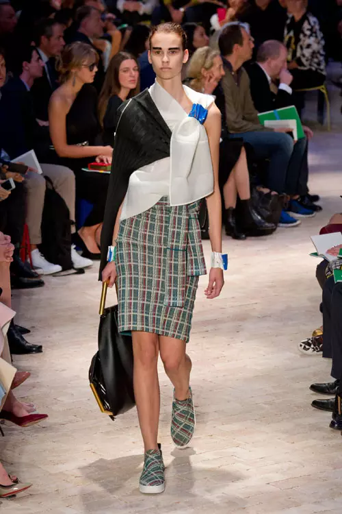 Celine (30)