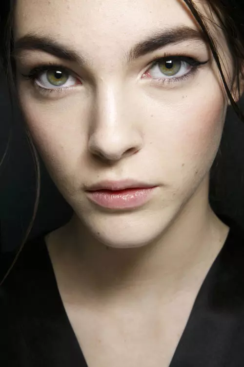 Dolce & Gabbana F-W 2014 backstage (1)