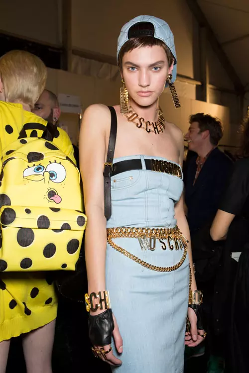 Moschino toamna iarrna 2014-2015 backstage (49)