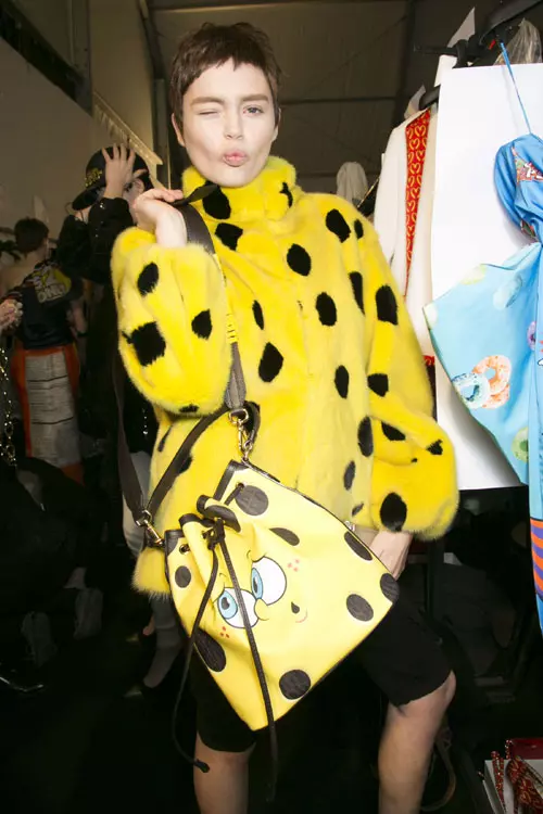 Moschino toamna iarrna 2014-2015 backstage (55)