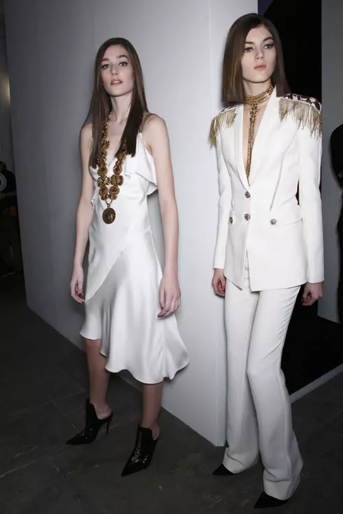 Versace toamna iarna 2014-2015 backstage (21)