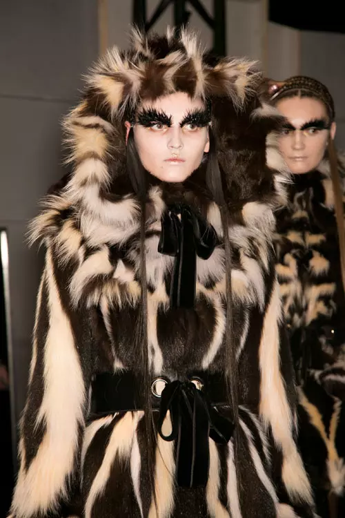 Alexander McQueen toamna iarna 2014-2015 backstage (24)