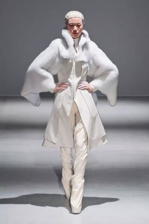 Gareth Pugh toamna iarna 2014-2015 (11)