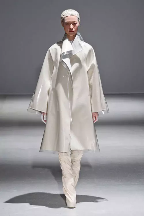 Gareth Pugh toamna iarna 2014-2015 (26)