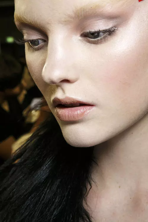 Givenchy toamna iarna 2014-2015 backstage (5)