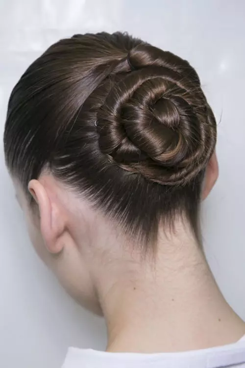 Issey Miyake toamna iarna 2014-2015 backstage (17)