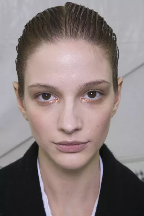 Issey Miyake toamna iarna 2014-2015 backstage (25)