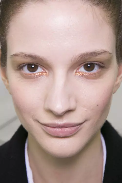 Issey Miyake toamna iarna 2014-2015 backstage (26)