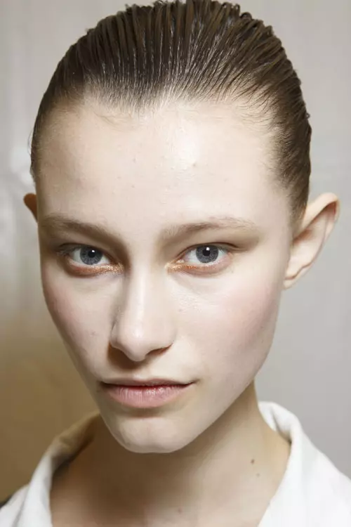 Issey Miyake toamna iarna 2014-2015 backstage (31)
