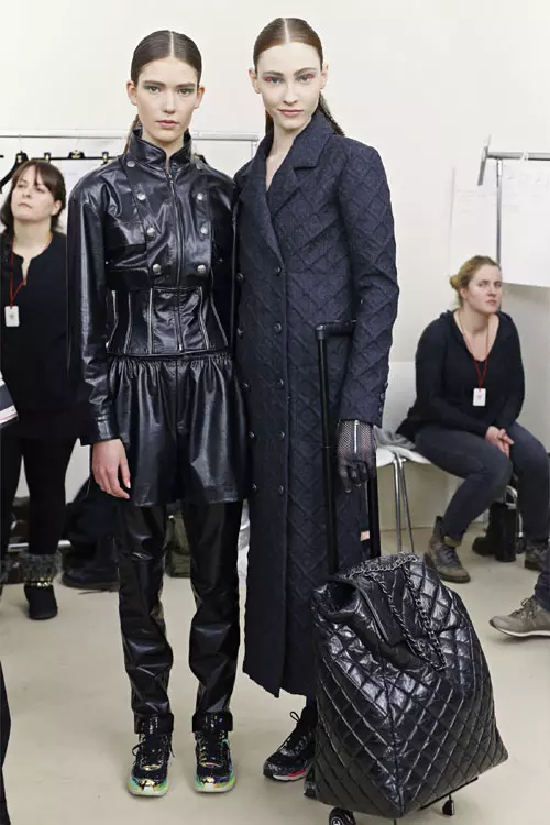 Chanel toamna iarna 2014-2015 backstage (28)