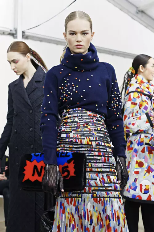 Chanel toamna iarna 2014-2015 backstage (29)
