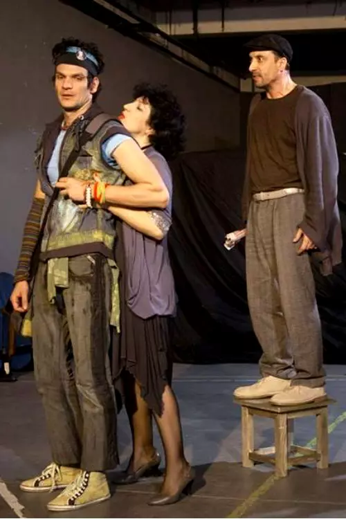 Coada la Teatrul Bulandra