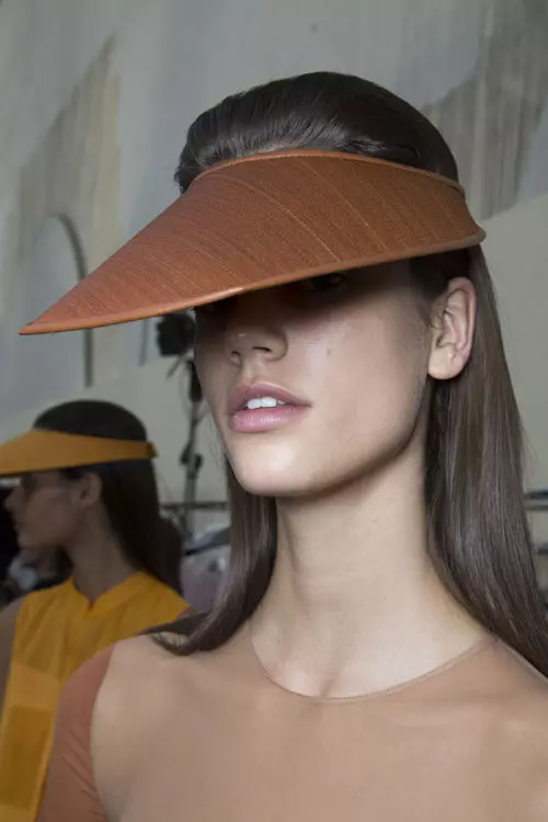 Akris primavara vara 2015 backstage (10)