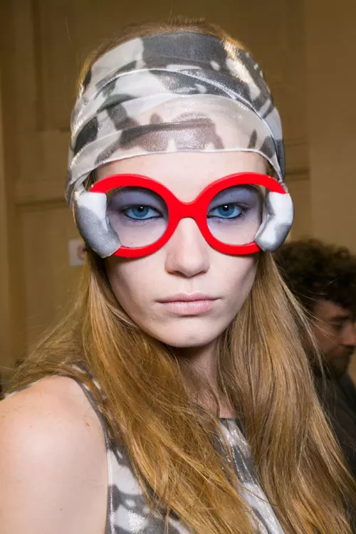 Chalayan primavara vara 2015 backstage (23)