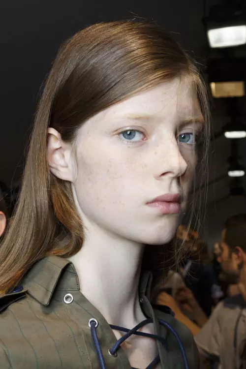 Sacai primavara vara 2015 backstage (30)