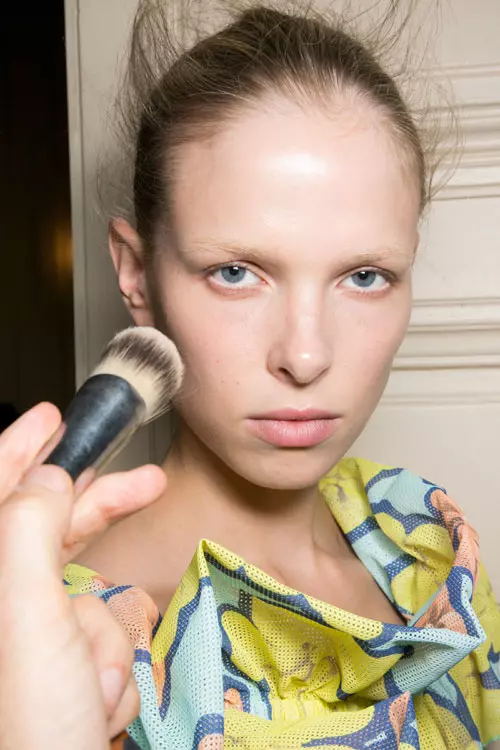 Viktor & Rolf primavara vara 2015 backstage (33)