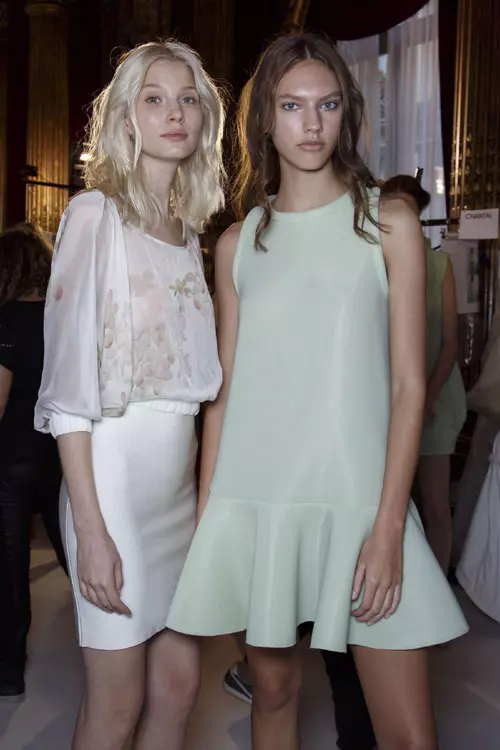 Valentin Yudashkin primavara vara 2015 backstage (28)