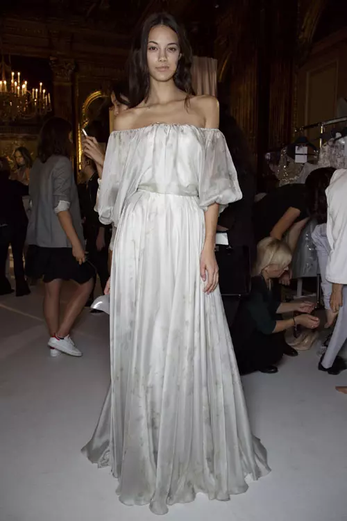 Valentin Yudashkin primavara vara 2015 backstage (29)