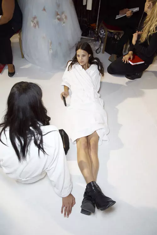 Valentin Yudashkin primavara vara 2015 backstage (7)