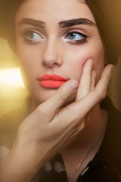 Machiaj indraznet in prezentarea colectiei Chanel Cruise 2015-2016 (17)