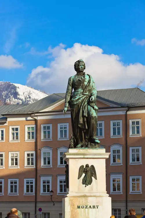 Asculta sunetul muzicii in Salzburg, Austria