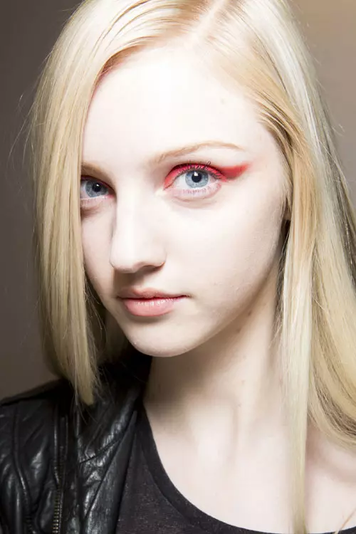 Max Mara primavara vara 2015 backstage (10)