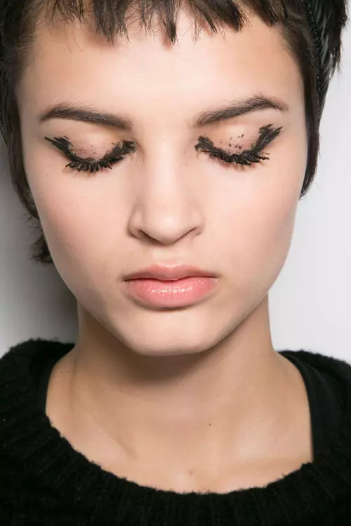 Fendi toamna iarna 2015-2016 backstage (2)