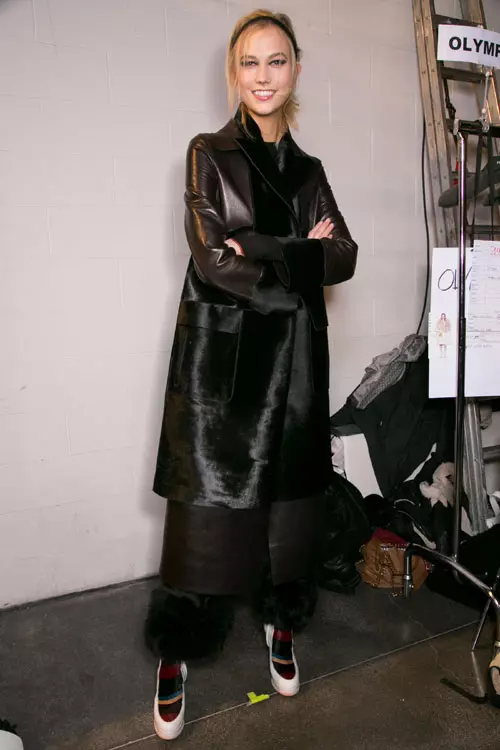 Fendi toamna iarna 2015-2016 backstage (24)