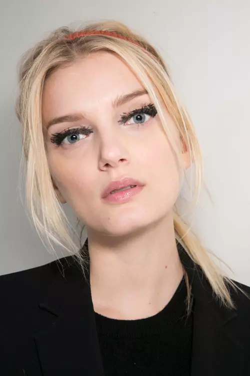 Fendi toamna iarna 2015-2016 backstage (3)