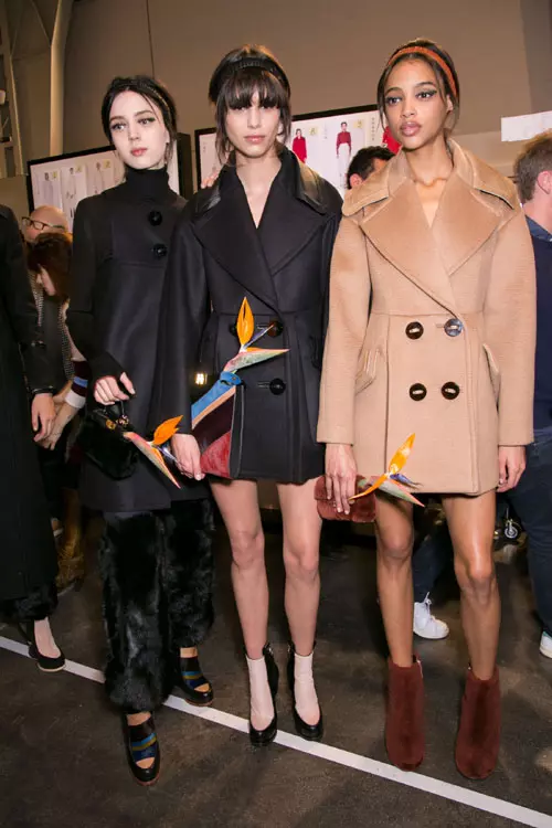 Fendi toamna iarna 2015-2016 backstage (34)
