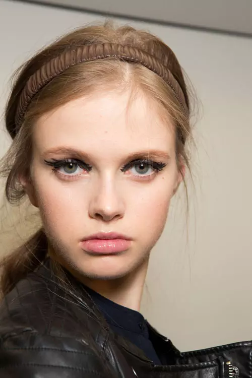Fendi toamna iarna 2015-2016 backstage (44)