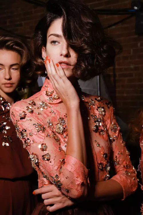 Jenny Packham primavara vara 2015 backstage (14)