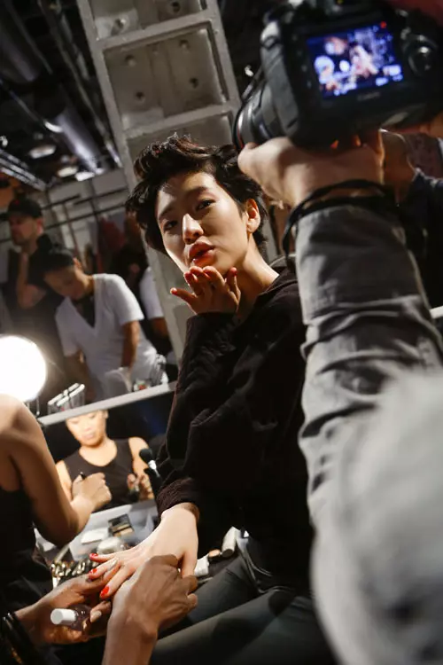 Jenny Packham primavara vara 2015 backstage (7)