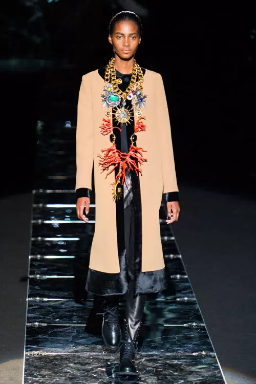 Fausto Puglisi toamna iarna 2015-2016 (14)