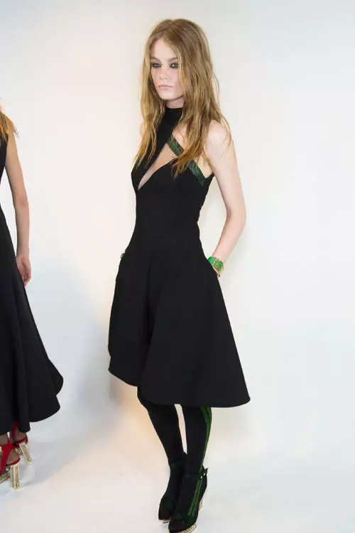 Versace toamna iarna 2015-2016 backstage (39)