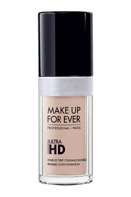 Fond de ten Ultra HD, Make Up For Ever, 198 lei. 