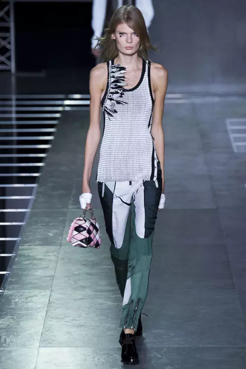 Louis Vuitton colectia primavara vara 2016 