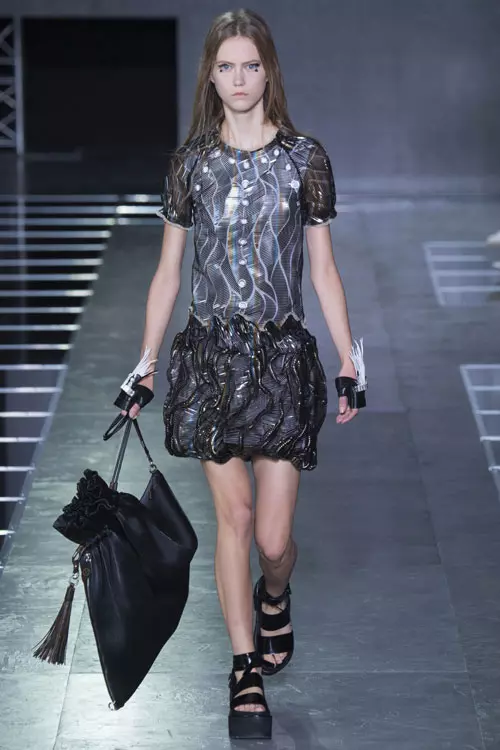 Louis Vuitton colectia primavara vara 2016 