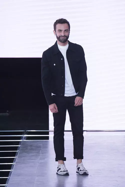 Louis Vuitton colectia primavara vara 2016 