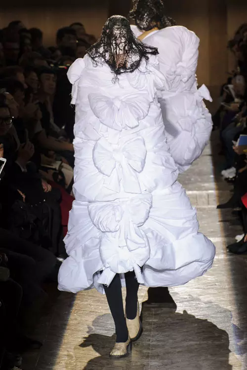 Comme des Garçons toamna iarna 2015-2016 (1)