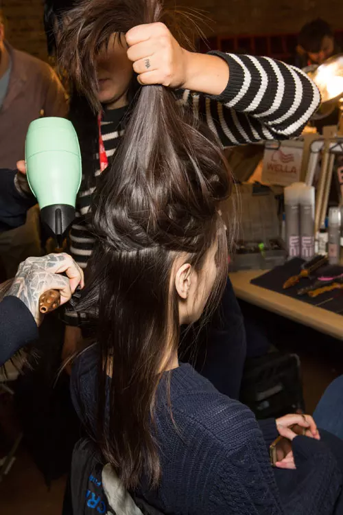 DKNY colectia toamna iarna 2015-2016 backstage (7)