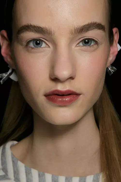 Donna Karan colectia toamna iarna 2015-2016 backstage (10)