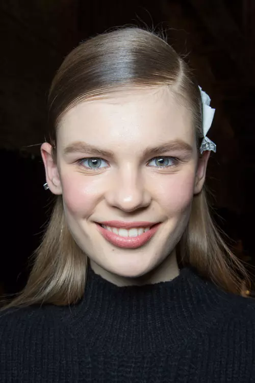Donna Karan colectia toamna iarna 2015-2016 backstage (19)