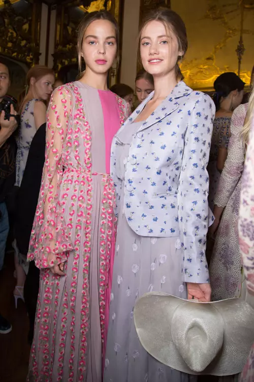 Luisa Beccaria colectia primavara vara 2016 backstage (13)