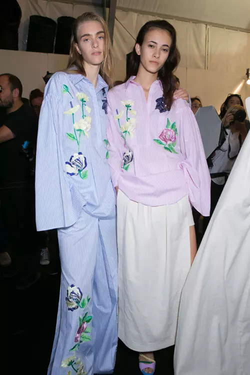 Blumarine colectia primavara vara 2016 backstage (26)