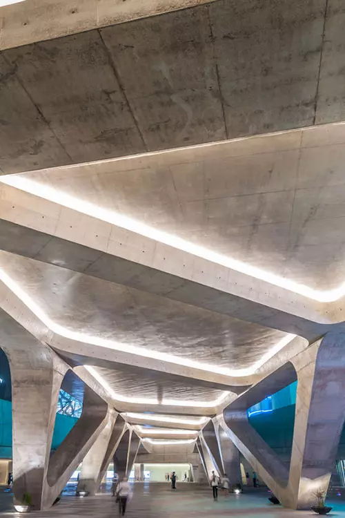 Dongdaemun Design Plaza, Seul