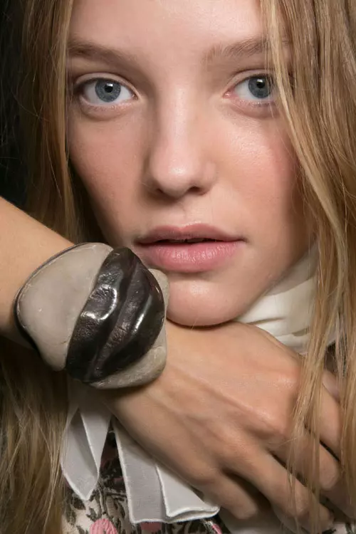 Giambattista Valli colectia primavara vara 2016 backstage (11)