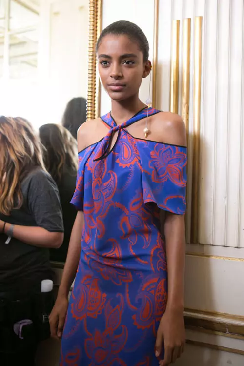 Roland Mouret colectia primavara vara 2016 backstage (7)