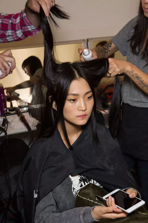 Christophe Lemaire colectia primavara vara 2016 backstage (3)